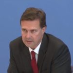 Werden Regierungssprecher Seibert und Merkel sich nun endlich wegen Volksverhetzung zu verantworten haben?