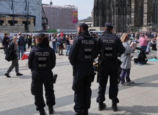 Stuttgart: Ermittlungen gegen Polizisten, der dabei war und Klartext redete
