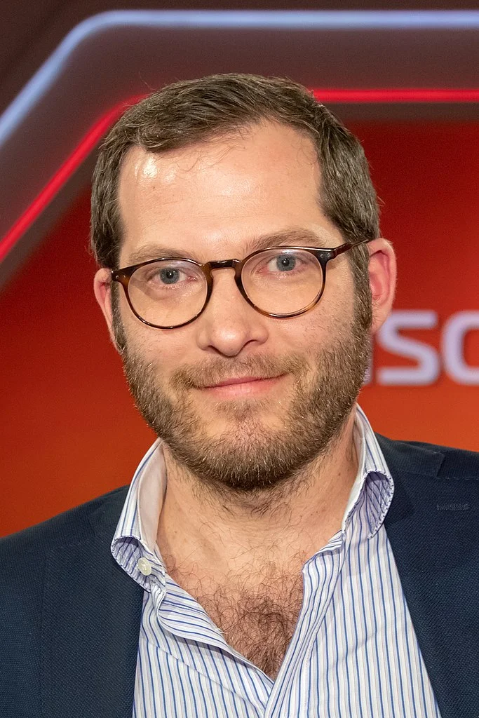 683px-2018-11-07-Julian_Reichelt-Maischberger-1141