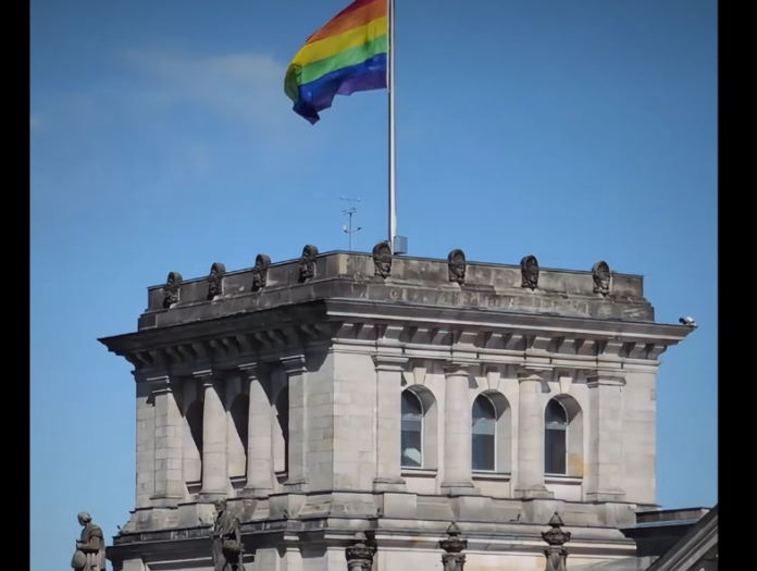 regenbogem reichstag