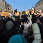 Indigen, wohlstandsgrün, totalitär: „Wir. Wir. Wir sind das Stadtbild!“