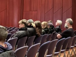 Überraschung in Friedrichshafen: AfD diskutiert mit „Antifa“