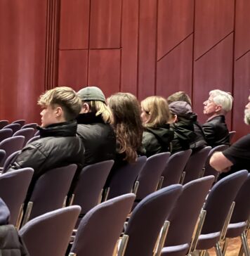 Überraschung in Friedrichshafen: AfD diskutiert mit „Antifa“