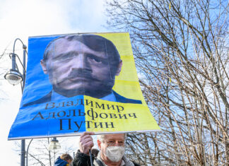 Kampf gegen „rechts“: Nazi-Tourette wird durch Putin-Tourette ersetzt