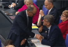 Merz stellt sich mit Lüge vor Weimer: „Alle Vorwürfe sind falsch“