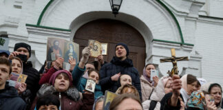 Die Kreuzigung der Orthodoxie im 21. Jahrhundert
