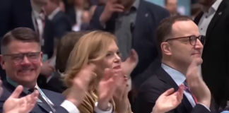 CDU-Parteitag: Applaus und Dankesworte überschritten Bücklingsgrenze nach Nordkorea