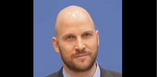 Auswärtiges Amt droht kritischen Journalisten mit Zerstörung ihrer Existenz