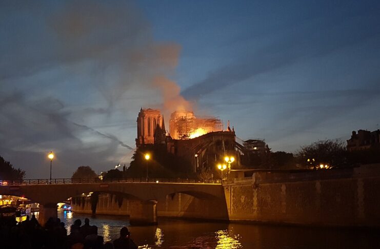 Morrissey: „Notre Dame“ – Wir wissen, wer dich vernichten wollte!