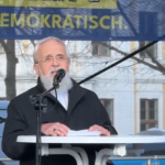 Bischof von Magdeburg: Jetzt hilft nur noch beten gegen die AfD!