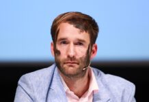 Hausdurchsuchung beim „Zentrum für Politische Schönheit“: Ermittlungen nach Chrupalla-Karikatur