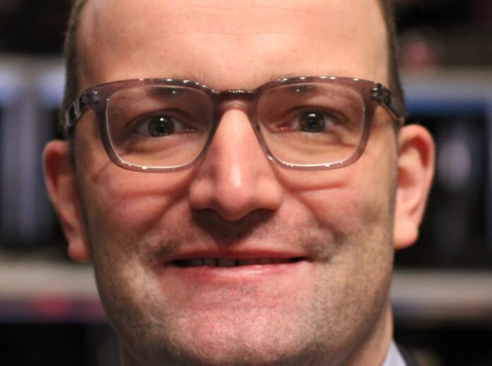 Jens_Spahn_CDU_Parteitag_2014_by_Olaf_Kosinsky-2