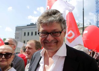Matussek: „Unsere Demokratie stürmt auf ihren Kipp-Punkt zu“