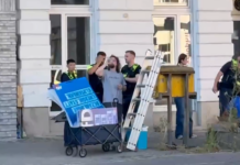 AfD-Plakatierer in Berlin angegriffen – sieben Polizeiwagen rücken an
