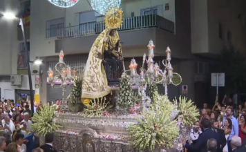 Ceuta entdeckt sein katholisches Immunsystem wieder: „¡Viva Nuestra Señora de África!“