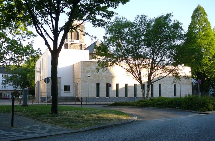 Brandanschlag auf Synagoge: Der Täter ist Afghane – und plötzlich bleibt es erstaunlich still
