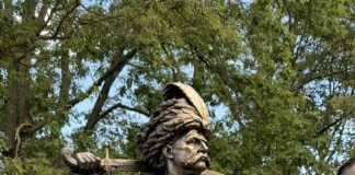 Wien will seinen Befreier nicht: Patrioten stellen Sobieski-Statue auf dem Kahlenberg auf
