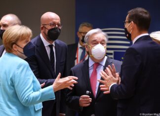 Merkel will nun Opfer der Corona-Diktatur sein: Plötzlich war Bill Gates schuld