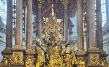 „Maria mit dem Kinde lieb“ – Aufnahme in die Maria-Hilf-Bruderschaft am Alten Peter