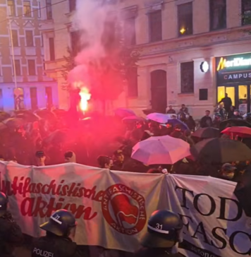 So beginnt der Wahlsonntag: Deutschlandfahnen unerwünscht, vermummte „Antifa“ extrem aggressiv