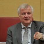 Seehofer lässt Merz fallen: Vernichtendes Urteil über den Kanzler