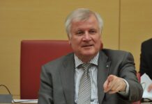 Seehofer lässt Merz fallen: Vernichtendes Urteil über den Kanzler