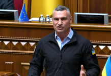 „Wo sind die Milliarden?“ – Klitschko stellt Selenskyj zur Rede