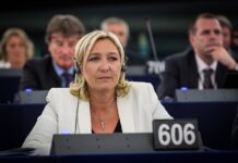 Le Pen fordert Entmachtung Brüssels: Zurück zu einem Europa souveräner Nationen