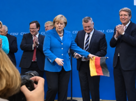 Rote Merkel: Altkanzlerin entdeckt ihre Sympathie für die SED-Erben neu