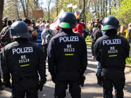 Deutschenhass in Uniform: Brisante Vorwürfe gegen Berliner Polizisten