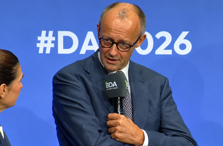 Friedrich Merz, die halbleere Flasche: Wenn dem Kanzler die Wahrheit herausrutscht